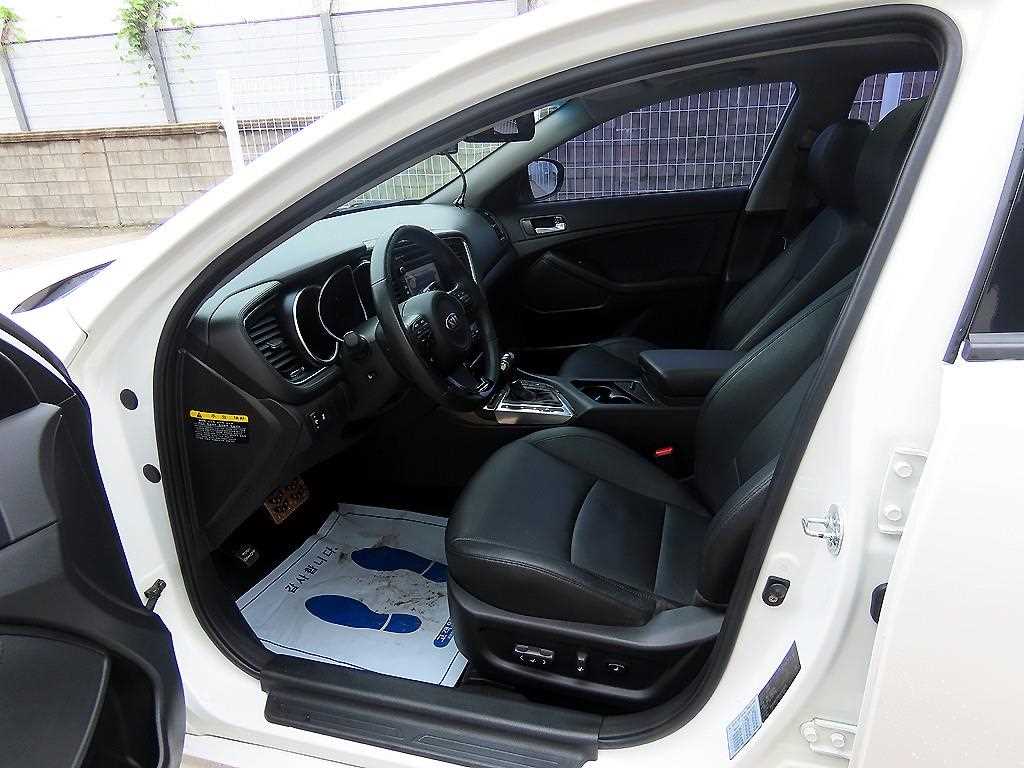 KIA K5 - Vista 5