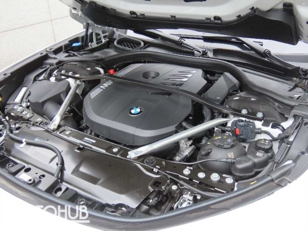 BMW 7 Series - Vista 5