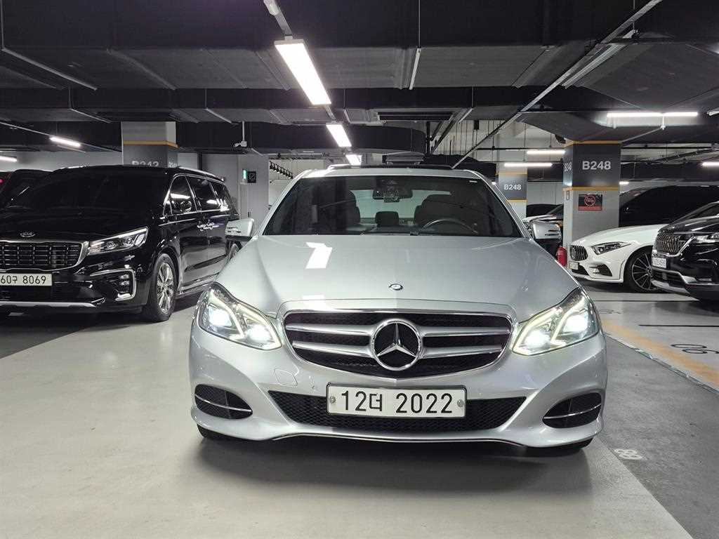 Mercedes Benz E class - Vista 2