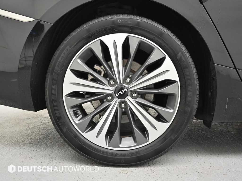 KIA K8 - Vista 5