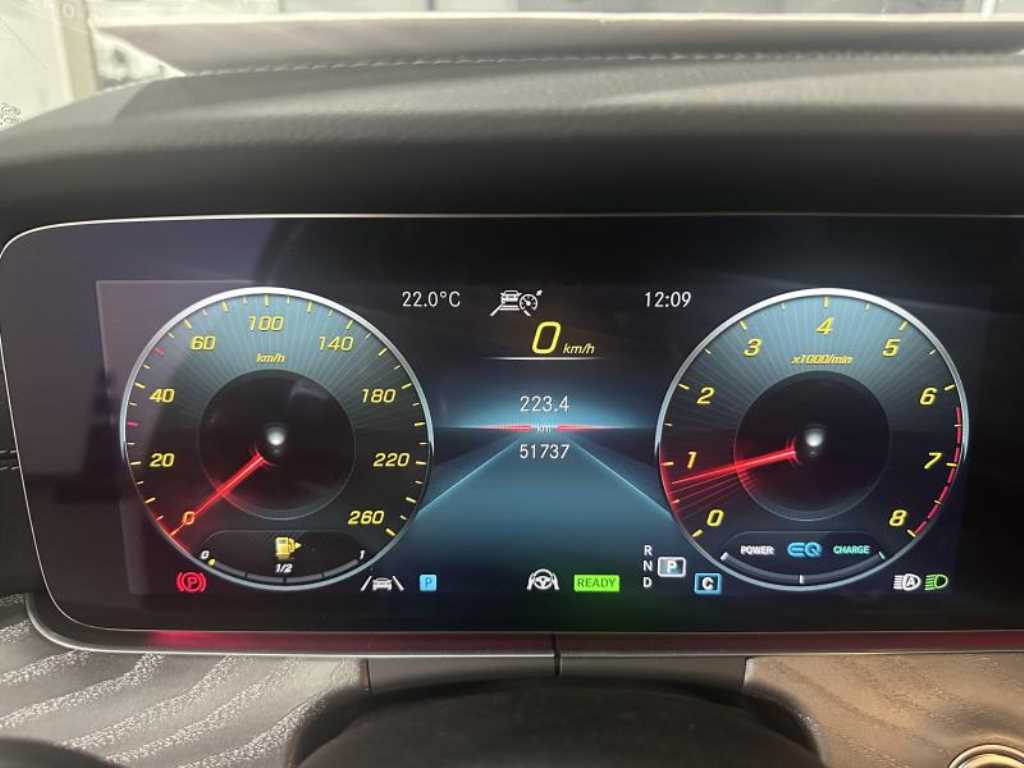 Mercedes Benz E class - Vista 8