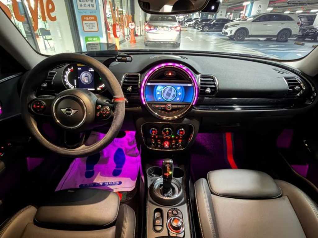Mini Clubman - Vista 6