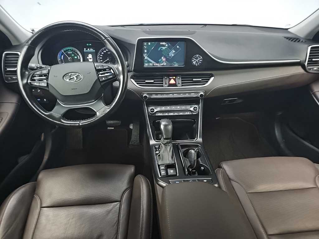 HYUNDAI Grandeur - Vista 7