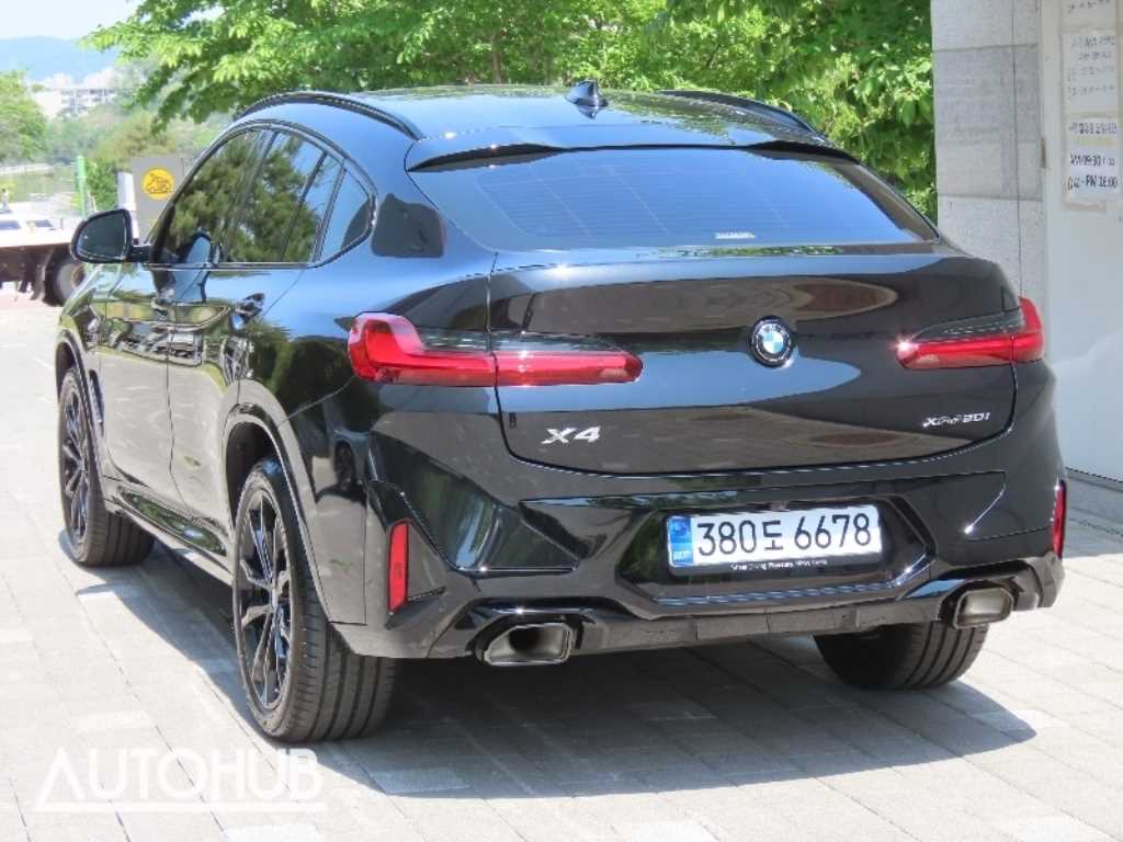 BMW X4 - Vista 4
