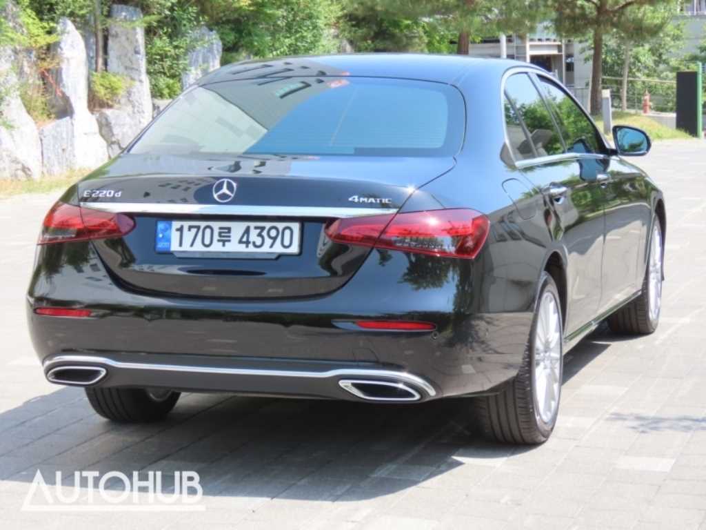 Mercedes Benz E class - Vista 3