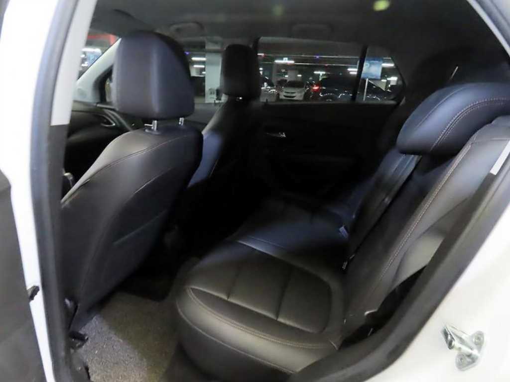 Chevrolet Trax - Vista 7