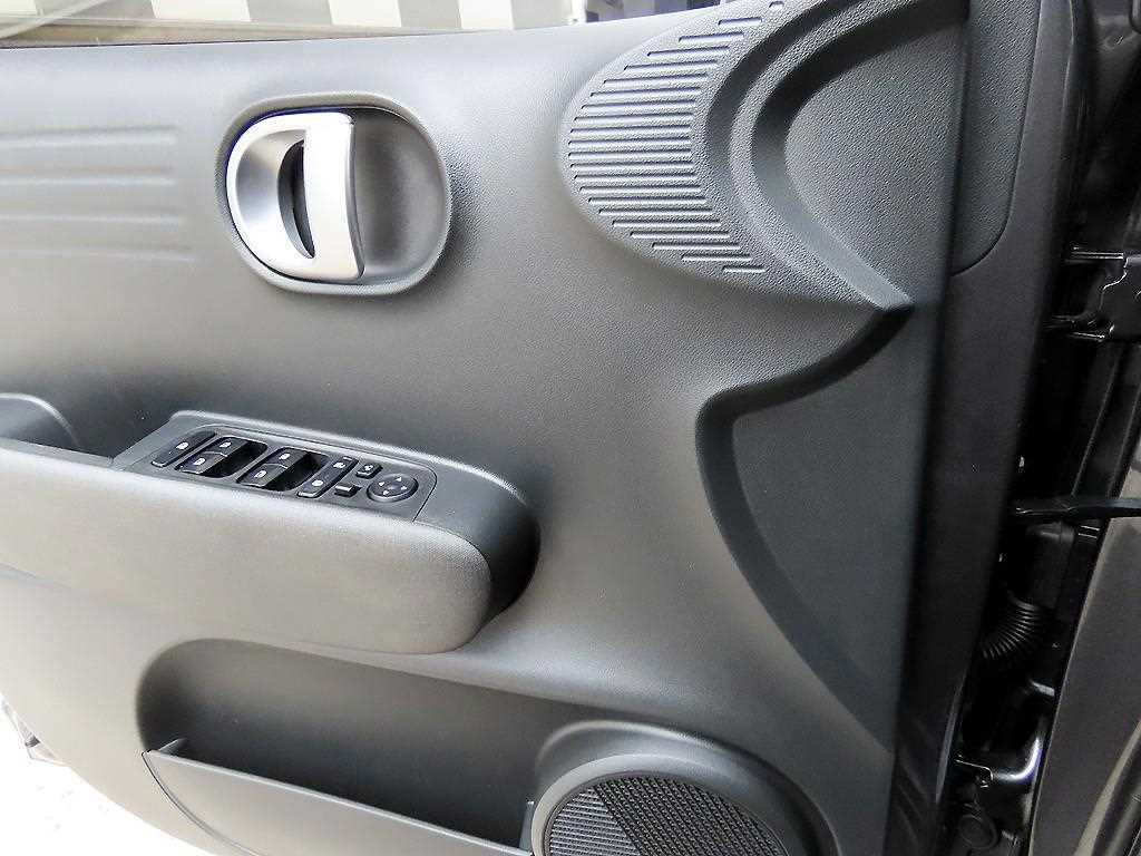 HYUNDAI Casper - Vista 11