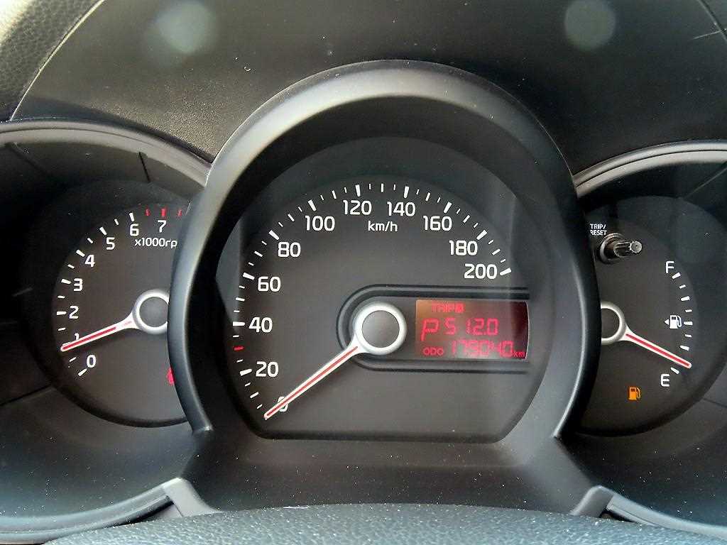 KIA Morning - Vista 8