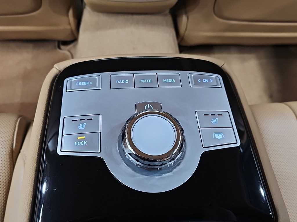 Genesis G80 2025 Negro - Importación desde Corea - HF Imports Iquique - Foto 13