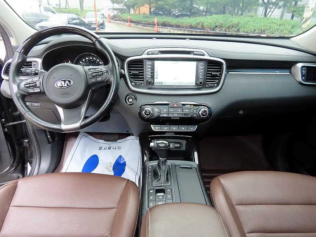 KIA Sorento - Vista 7