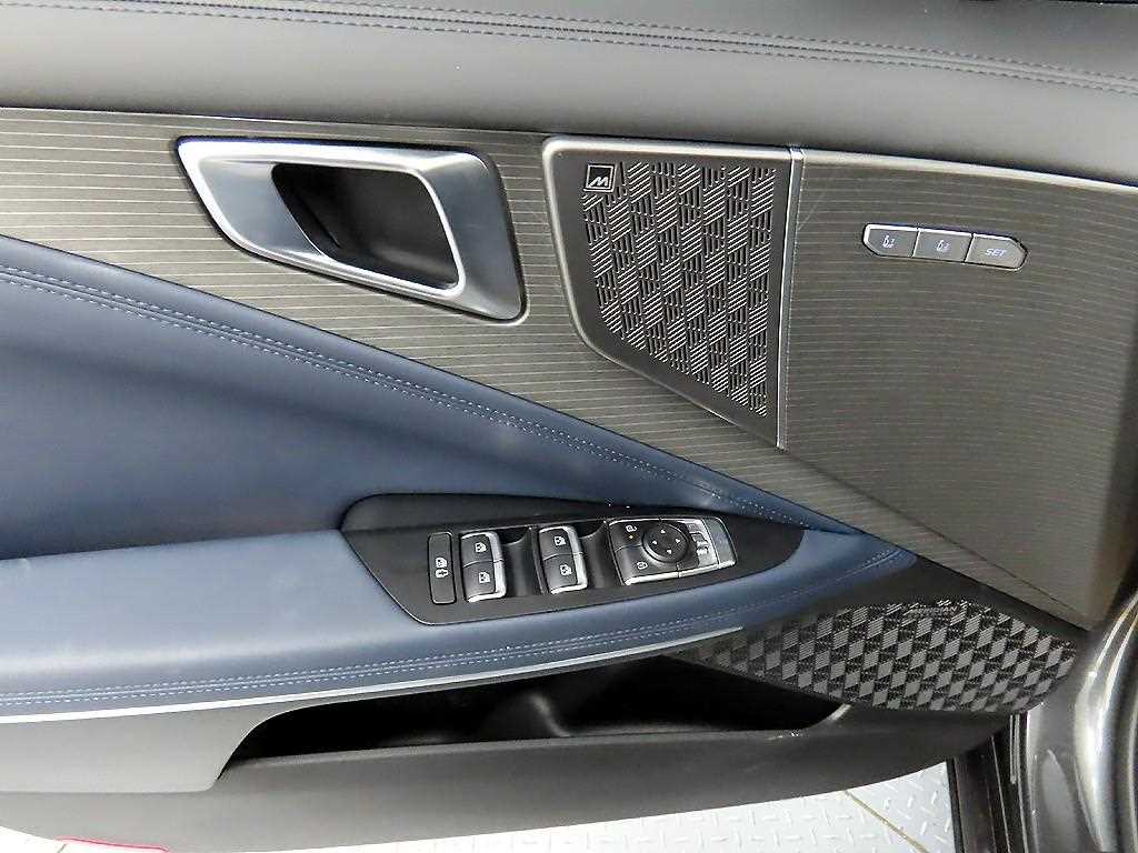 KIA K8 - Vista 11
