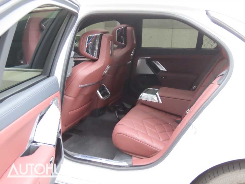 BMW 7 Series 2025 - Importación desde Corea - HF Imports Iquique - Foto 15