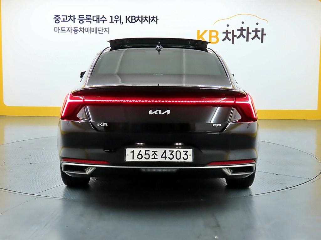 KIA K8 - Vista 3