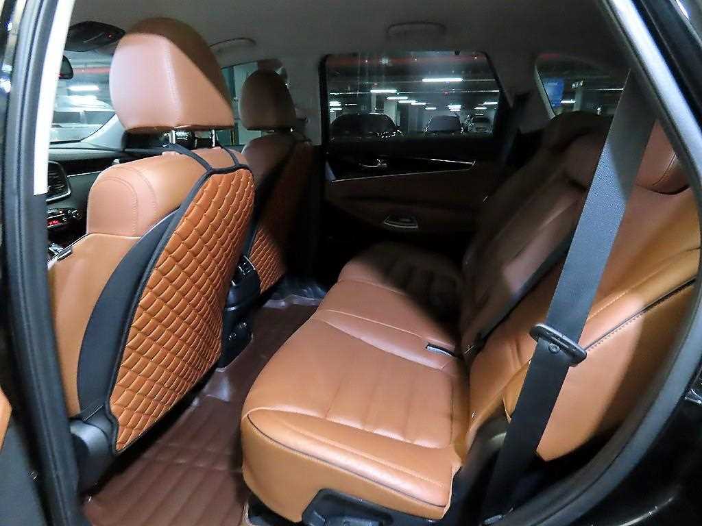 KIA Sorento - Vista 8