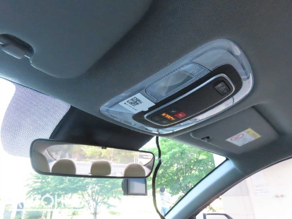 HYUNDAI Avante - Vista 11
