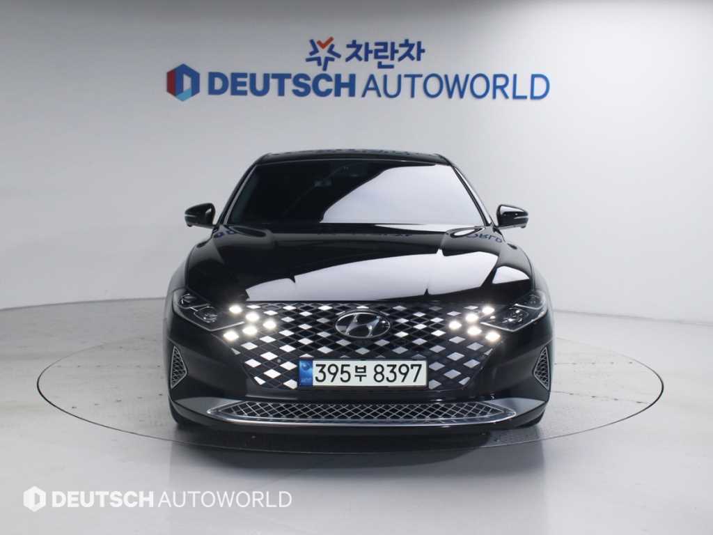 HYUNDAI Grandeur - Vista 3