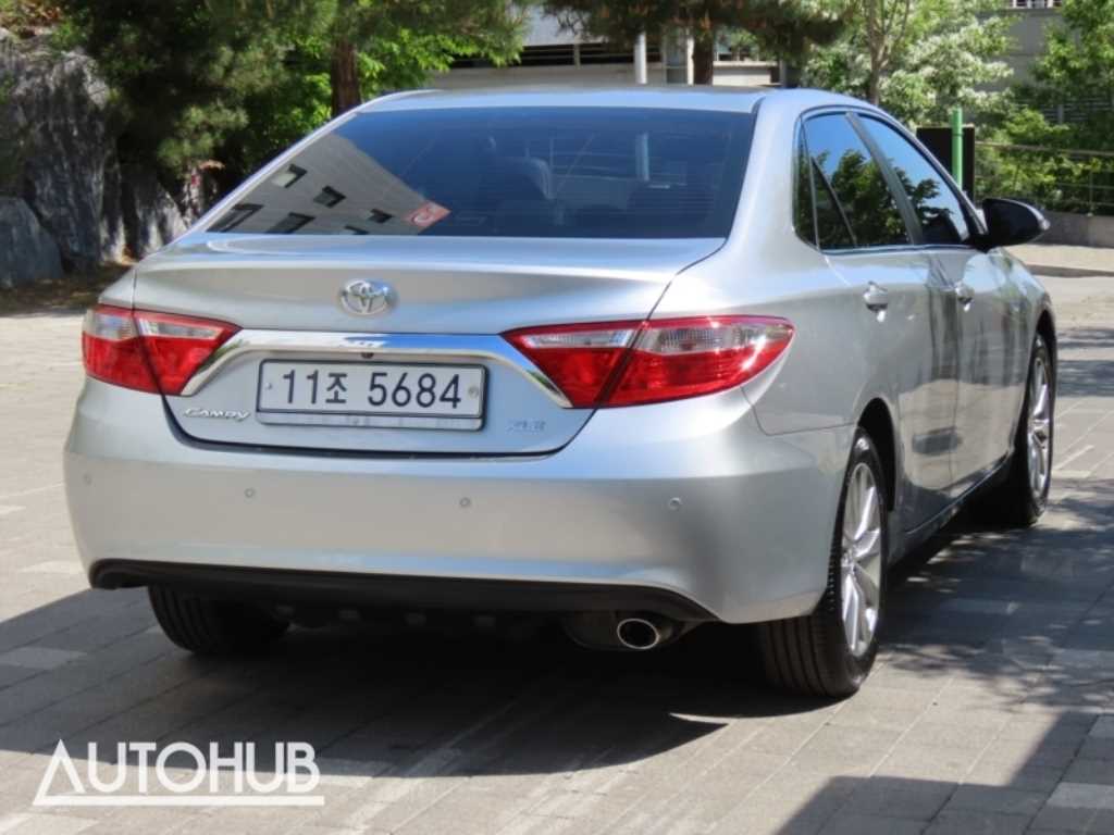 Toyota Camry - Vista 3