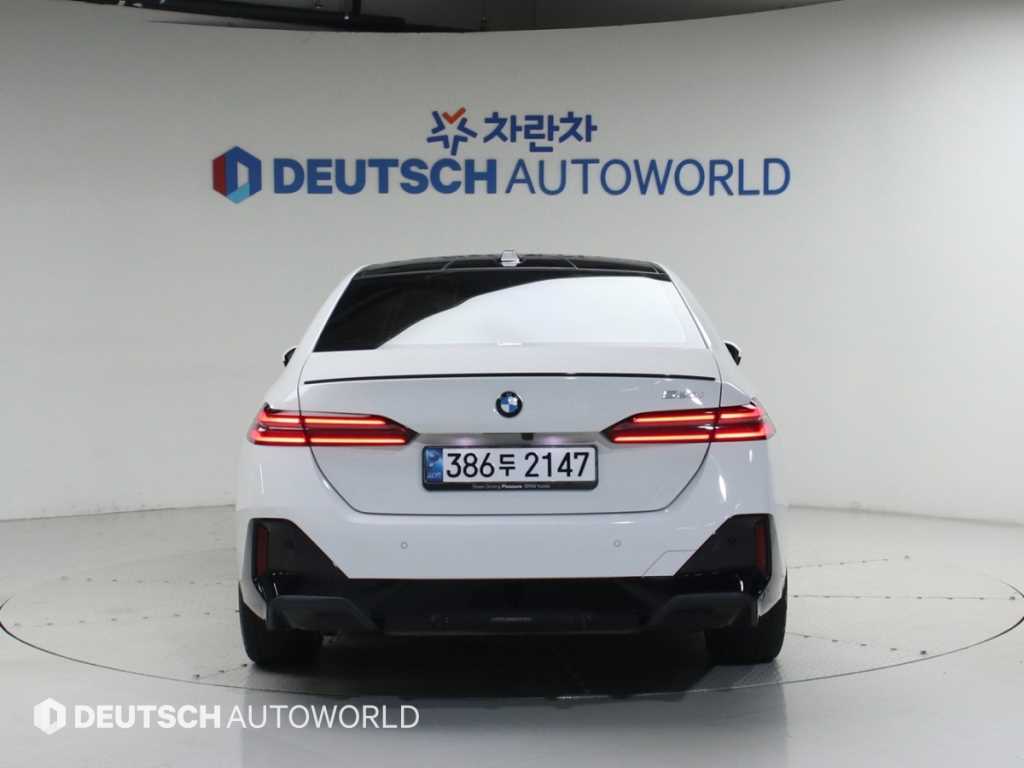 BMW 5 Series - Vista 3