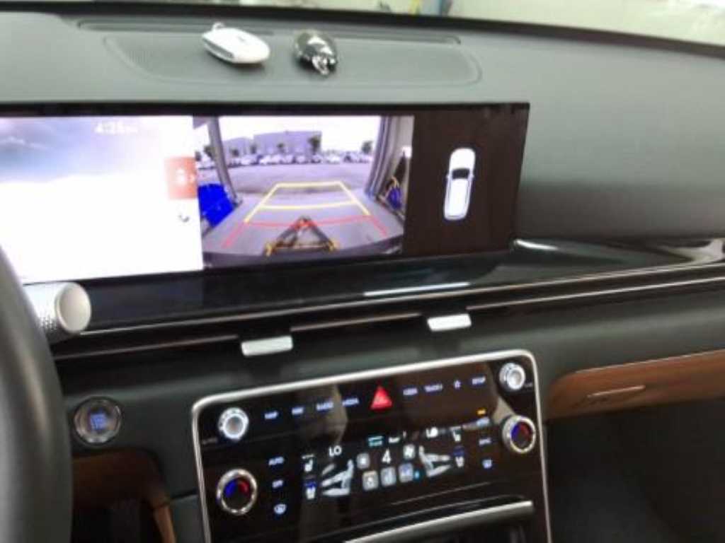 Genesis GV80 - Vista 6