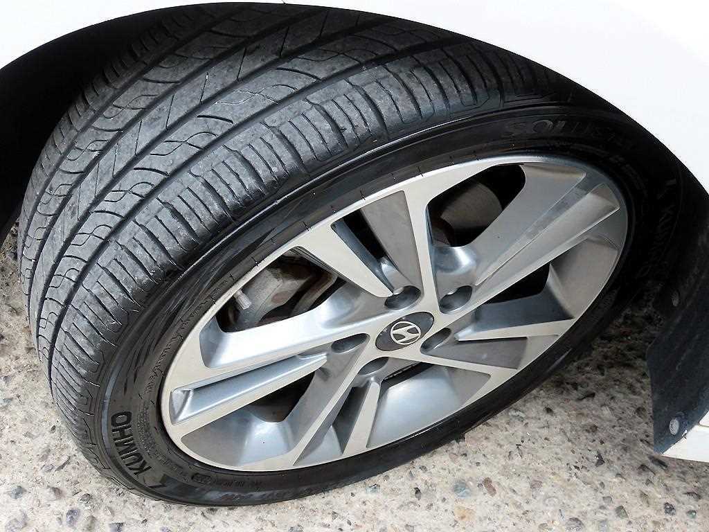 HYUNDAI Avante 2017 Blanco - Importación desde Corea - HF Imports Iquique - Foto 19
