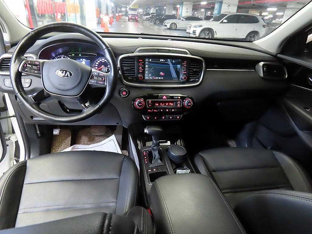 KIA Sorento - Vista 10