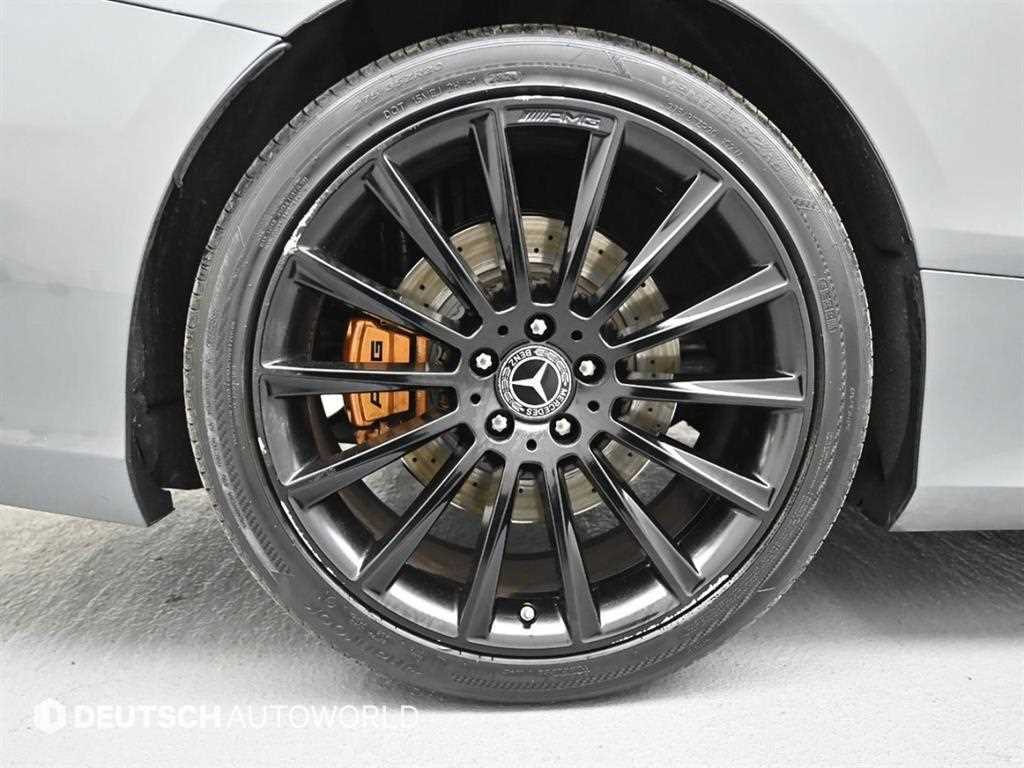 Mercedes Benz S Class - Vista 5