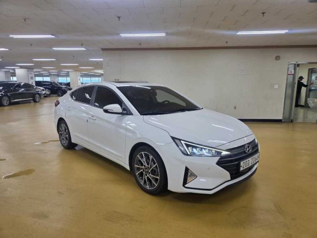 HYUNDAI Avante 2019 Blanco - Importación desde Corea - HF Imports Iquique - Foto 1