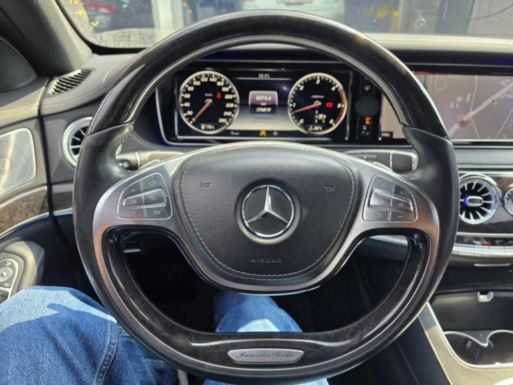 Mercedes Benz S Class - Vista 10