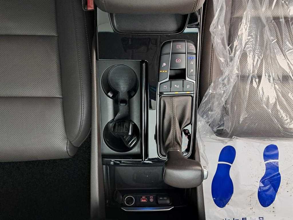 KIA K7 2018 Negro - Importación desde Corea - HF Imports Iquique - Foto 14