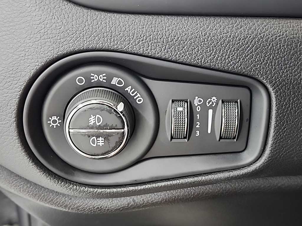 Jeep Renegade 2019 Gris - Importación desde Corea - HF Imports Iquique - Foto 17
