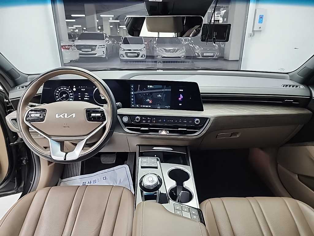 KIA K8 - Vista 7