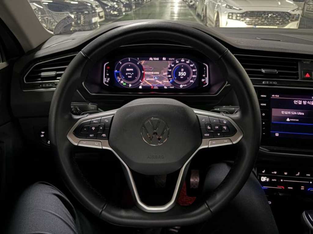 Volkswagen Tiguan - Vista 9