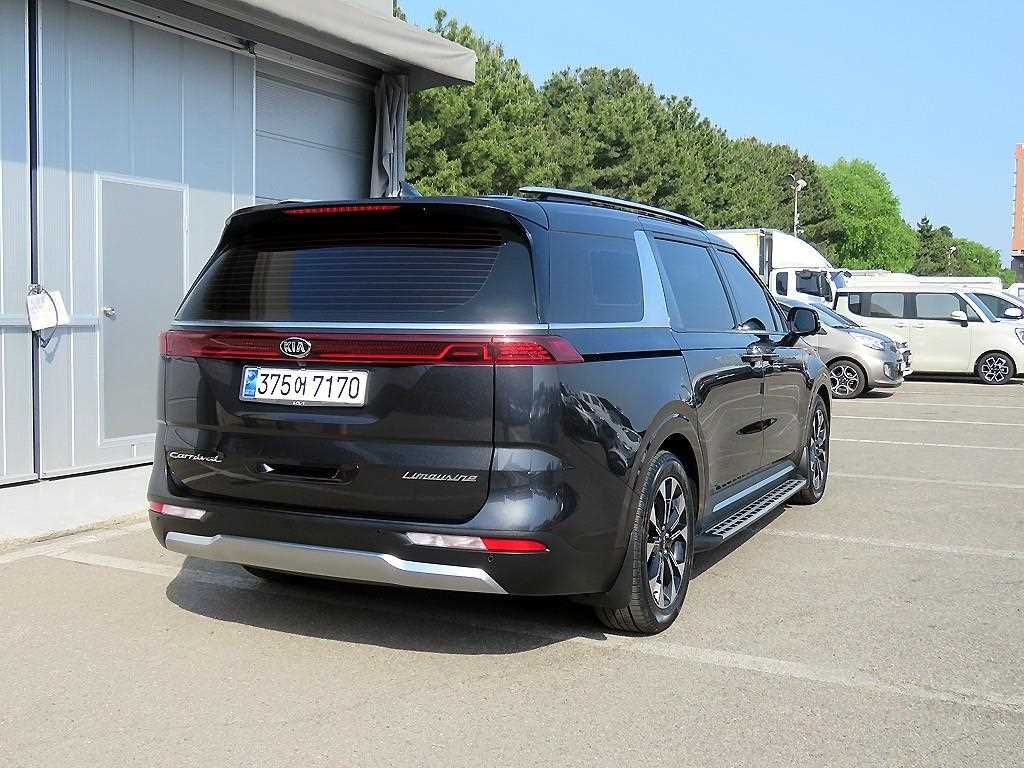 KIA Carnival - Vista 4