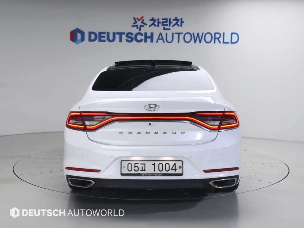 HYUNDAI Grandeur - Vista 4