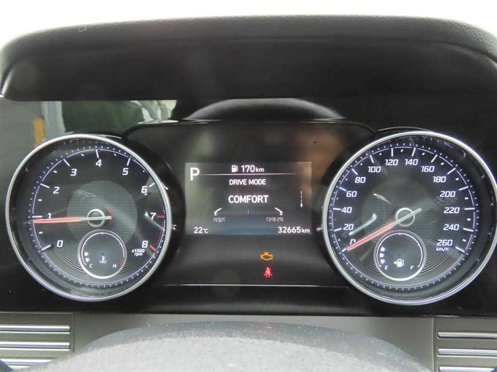 HYUNDAI Grandeur - Vista 9