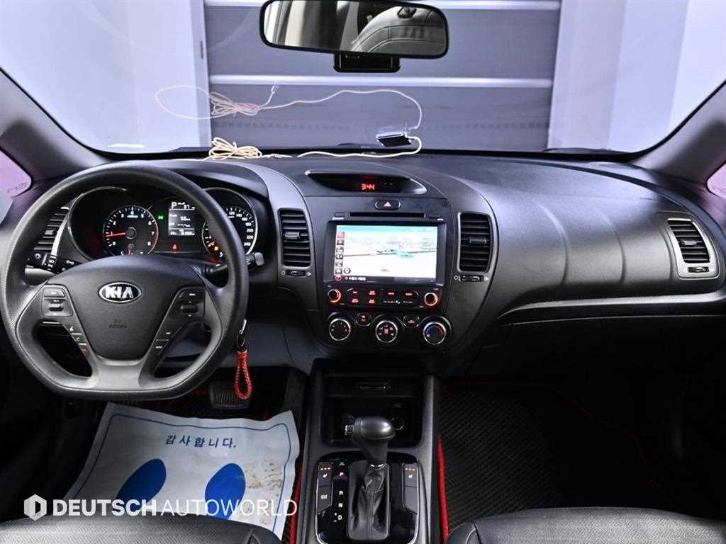 KIA K3 - Vista 7