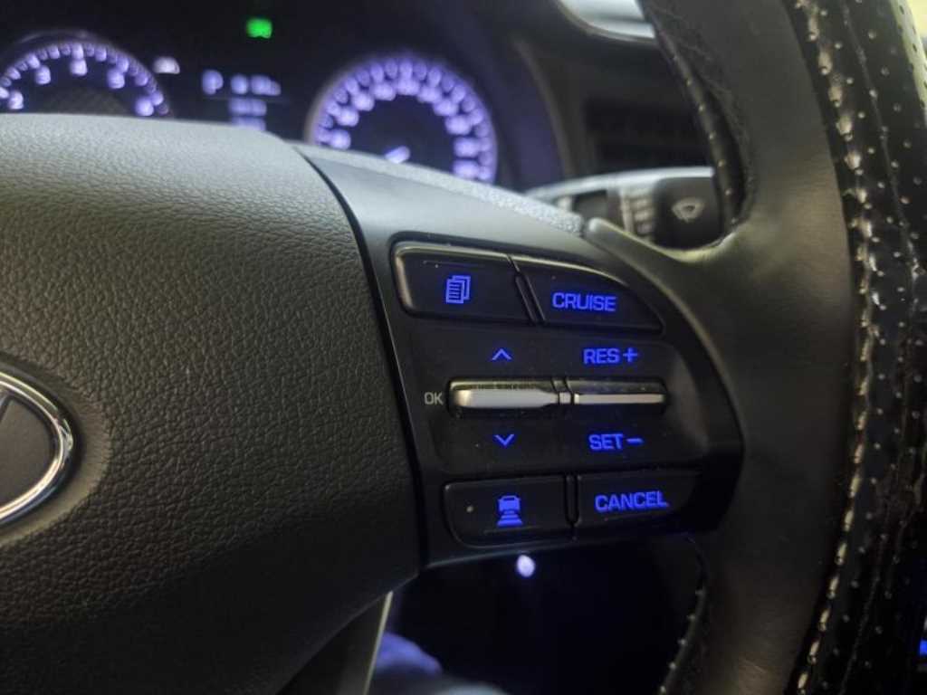 HYUNDAI Avante - Vista 12