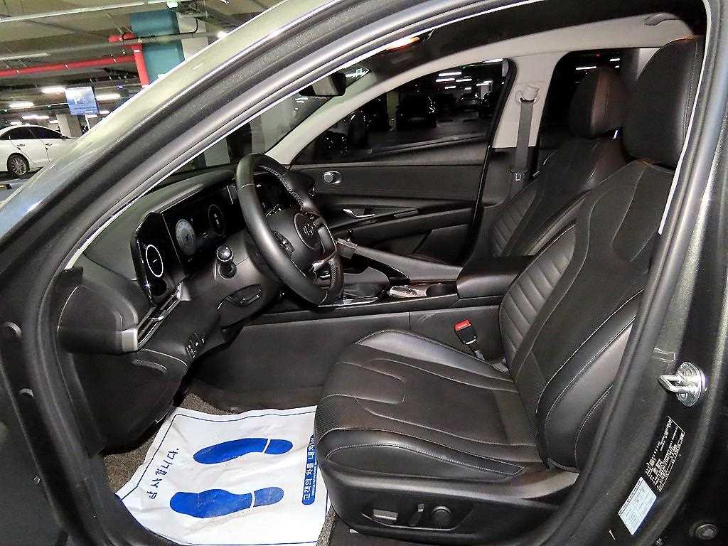 HYUNDAI Avante - Vista 6