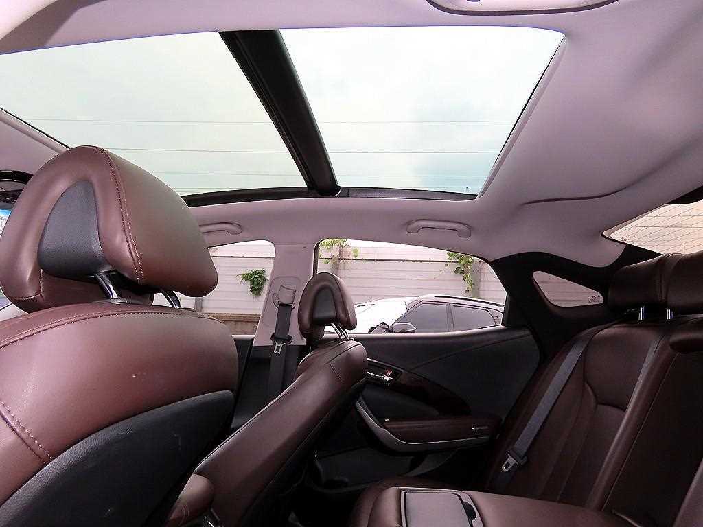 HYUNDAI Grandeur 2015 Blanco - Importación desde Corea - HF Imports Iquique - Foto 18