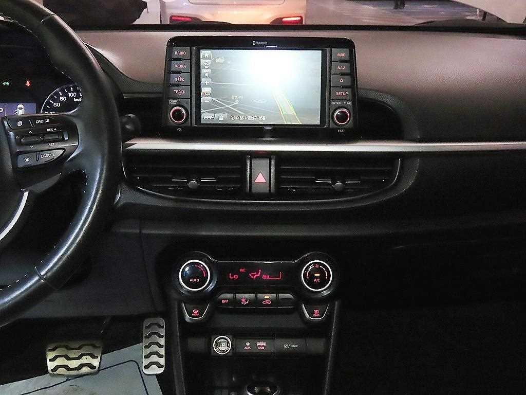 KIA Morning - Vista 11