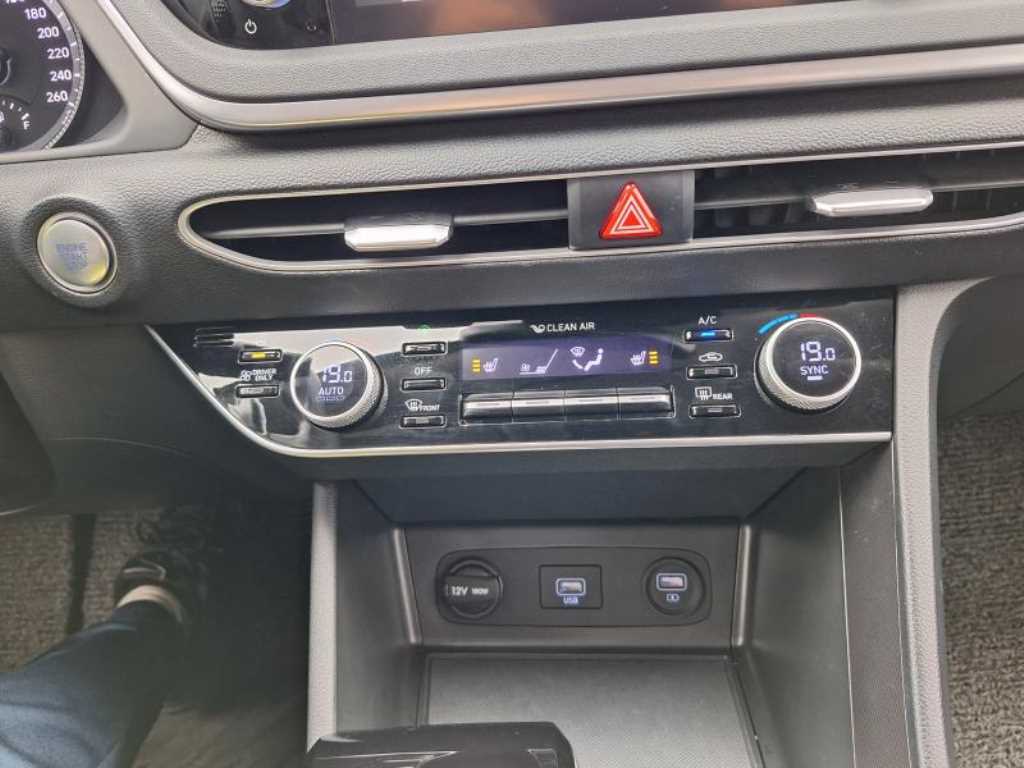HYUNDAI Sonata - Vista 9