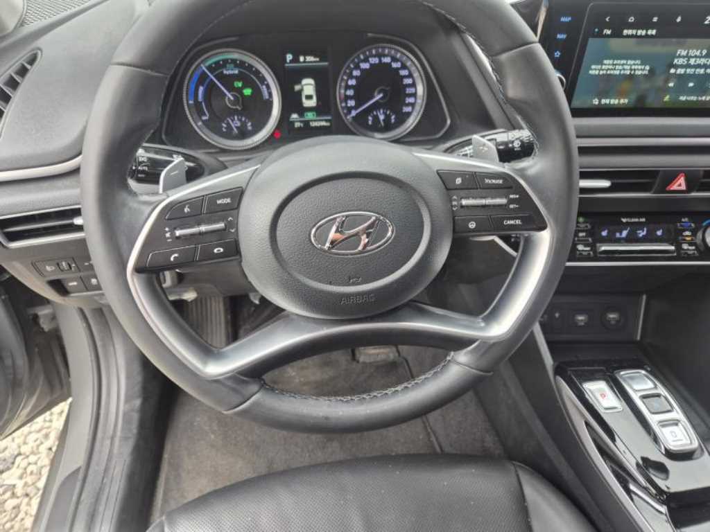 HYUNDAI Sonata - Vista 10