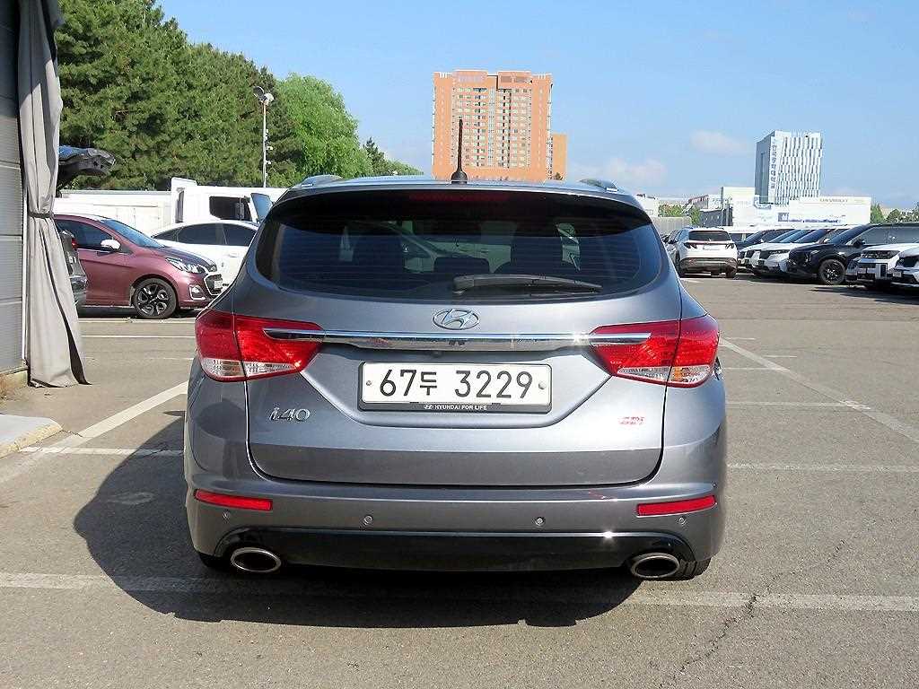 HYUNDAI i40 - Vista 3
