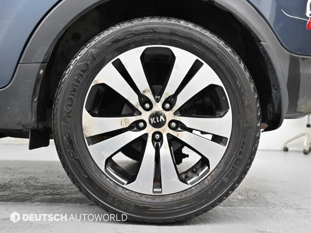 KIA Sportage - Vista 5