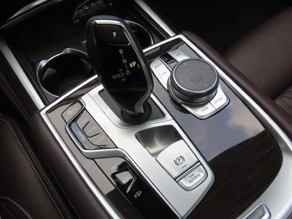 BMW 7 Series - Vista 6