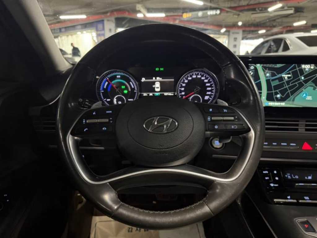 HYUNDAI Grandeur - Vista 8
