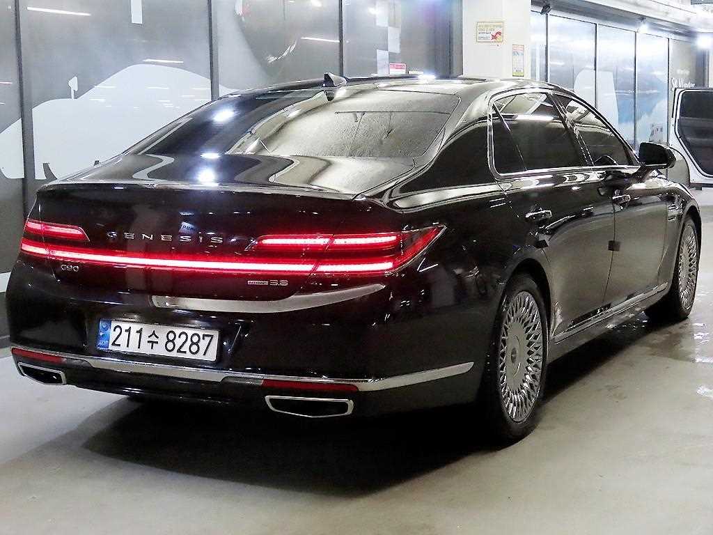 Genesis G90 - Vista 4