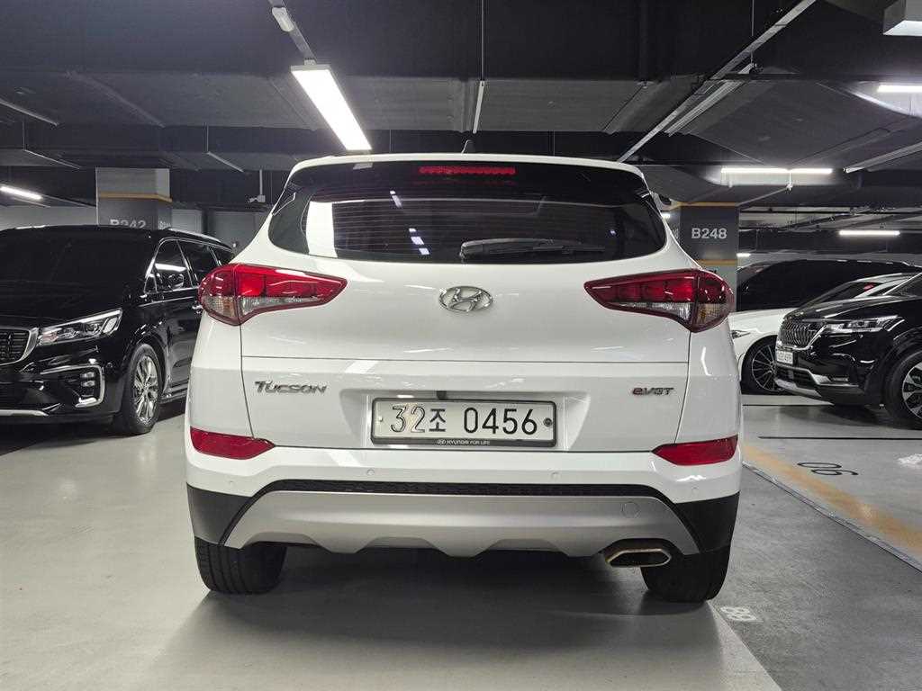 HYUNDAI Tucson - Vista 4