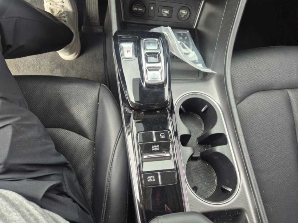 HYUNDAI Sonata - Vista 12
