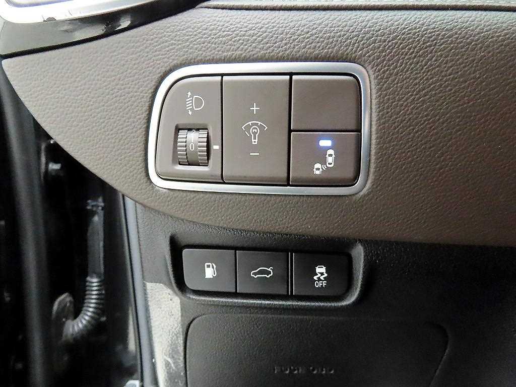 HYUNDAI Grandeur - Vista 12